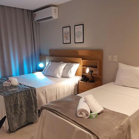Apart Hotel America 캄푸스 두스 고이타카지스 외부 사진