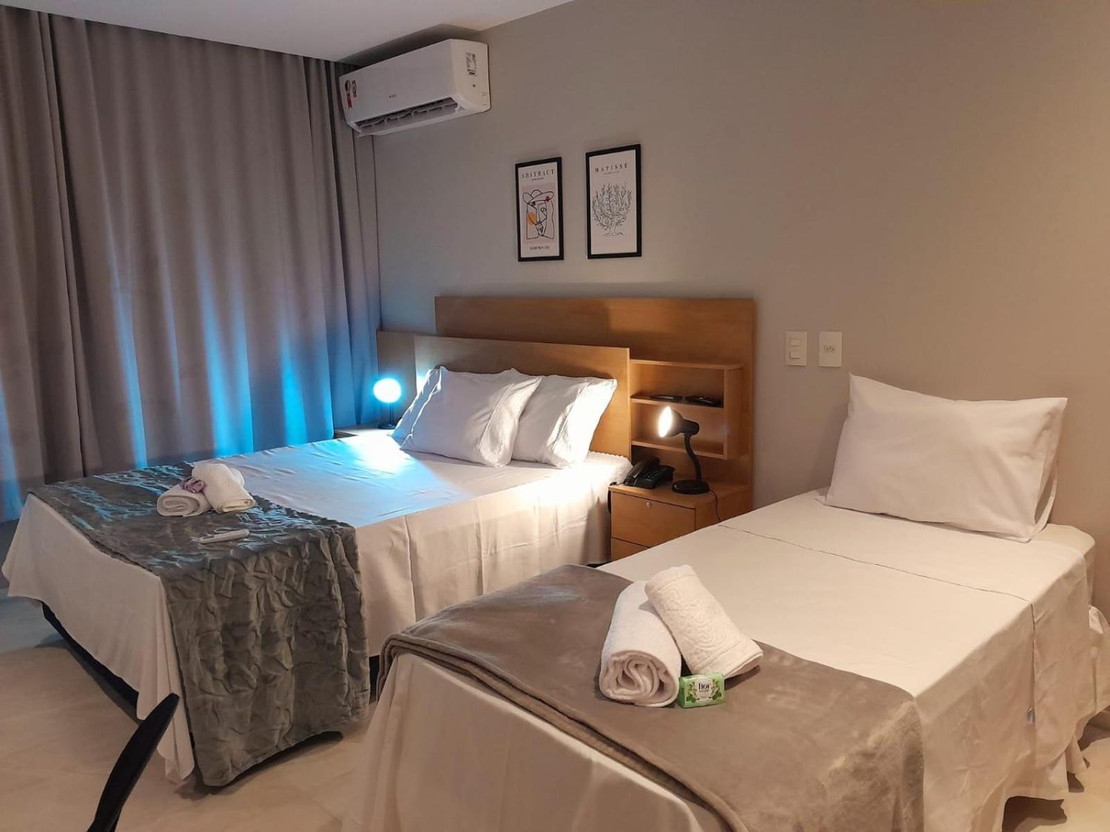 Apart Hotel America 캄푸스 두스 고이타카지스 외부 사진
