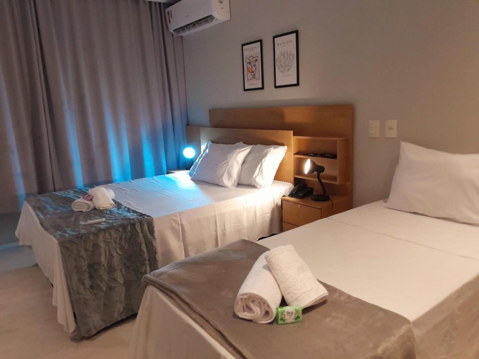 Apart Hotel America 캄푸스 두스 고이타카지스 외부 사진